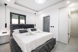 Villa Family Rasic - Makarska - 7