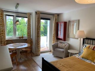Sunny and Comfortable Double Bedroom - Danzig - 6