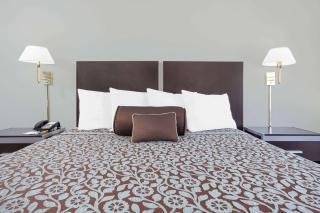 Days Inn by Wyndham Market Center Dallas Love Field - Dallas - 8