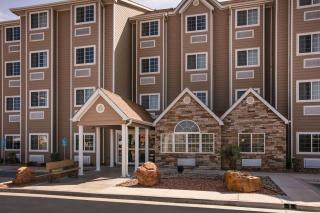 Microtel Inn and Suites Pecos - 9
