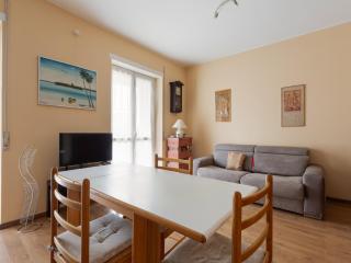 Bande Nere M1 Comfy Apt with Balcony - Milan - 2
