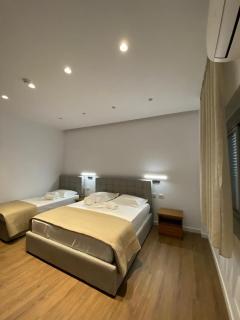 Muko's Apartments - Gjirokastër - 9