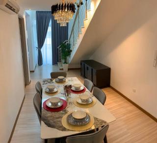 Melaka Penthouse 8-10 Pax 3 Rooms 3 Bathroom 2 Carparks - 1