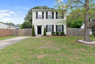 Cozy Retreat with Pool - Your Home Away from Home home - Raleigh - 0