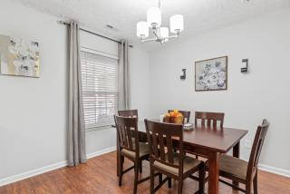 Cozy Retreat with Pool - Your Home Away from Home home - Raleigh - 6