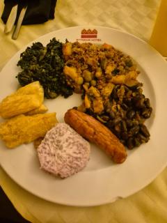 Roswam Hotel - Keruguya - 8