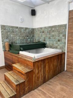Cobertura Incrível, silenciosa e familiar com sala ampla, cozinha americana, 3 quartos, área gourmet, terraço aberto com churrasqueira e jacuzzi na Praia da Barra da Tijuca - Rio de Janeiro - apto inteiro só pra você - Rio de Janeiro - 4