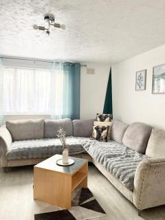 Juniper Apartment - 2 Bedroom - 9