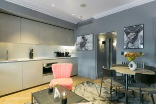 Urban Chic - Broad Court - Londra - 4