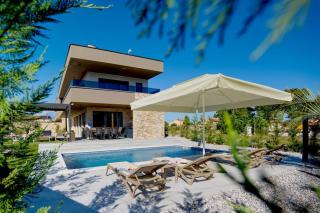 Villa Pieron&Bavigo with Pool, Jacuzzi and Sauna - Marčana - 9