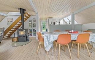 Awesome Home In Grenaa With Kitchen - Brøndstrup - 4