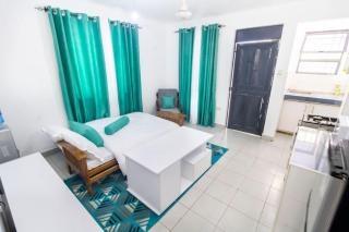 Lesolei beach appartment 5 - Mtwapa - 7