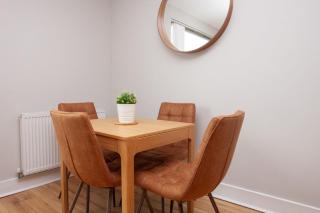 1 Bedroom Flat in the Heart of Merchant City - Glasgow - 5