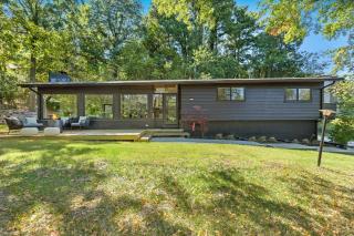 Lucille-5 Min to DT & UofA-Serene Nature Views - Fayetteville - 9
