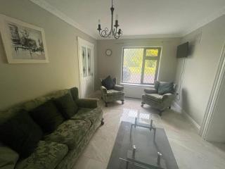 Self Contained Ensuite Double Room With Private Sitting Room - - 2