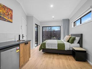 New central three bed townhouse - 4