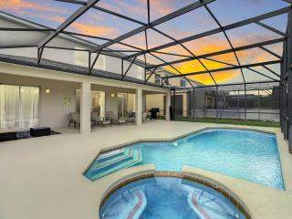 8BR Resort Home Pvt Pool BBQ - Kissimmee - 0
