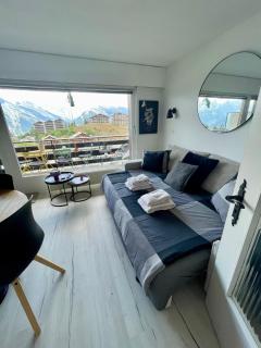 Vincenzo appart, Studio Confortable à Nendaz, accès Direct au Télécabine de Tracouet et Parking Souterrain Inclus - Nendaz - 1