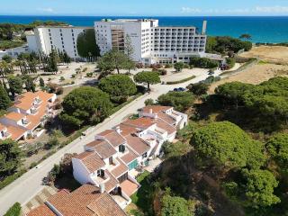 Villa Mar e Sol by HelloVacations - Olhos de Água - 8