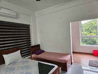Yogis Inn - Kozhikode - 1