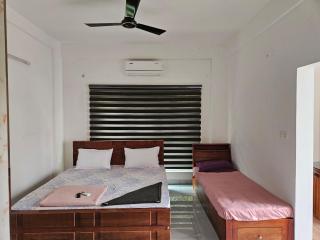 Yogis Inn - Kozhikode - 5