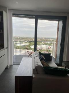Luxury Apt Near Canary Wharf - 6