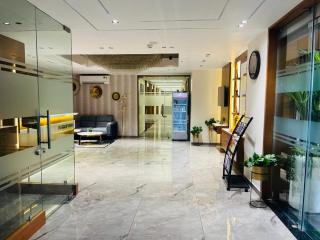 Hotel Royal Empire - Gandhinagar - 1