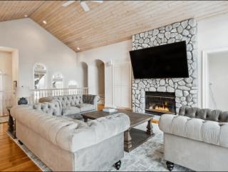 The Royal Canterbury Retreat - Near Kings Beach & Lake Tahoe - Kings Beach - 4