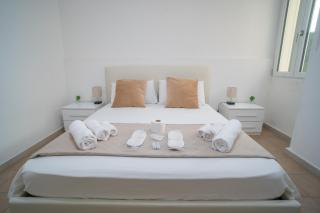 WHITEHOUSE - Lecce - 0