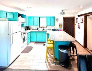 Cozy 3 Bedroom Cabin with Patio, Kids' Playground, and Large Grill - 6