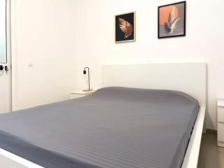 2 bdr cozy apt in Terra Branca, Free Wifi - LCGR - Praia - 5