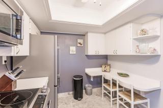 1055-805 8th Floor Condo with Abundant Light - Sarasota - 6