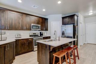 Sienna Hills Escape with Hot Tub and Community Pool - Washington - 7
