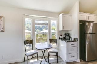 Southern Oregon Cabin Fire Pit and Private Pond! - Oakland - 4