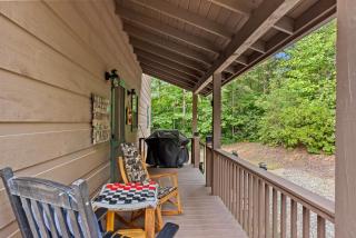 The Cabin Kingdom with Hottub - Blairsville - 3