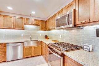 Chic Palm Springs Condo with Community Pool - Palm Springs - 4