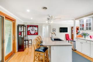 Walkable Main Street Retreat! Apt in Clarence - 1