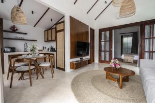 Moonlight by EVDEkimi - Stylish 2BR escape with Tropical garden and Pool - 8