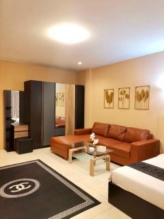 The Luka Guesthouse and Restaurant - Patong - 6