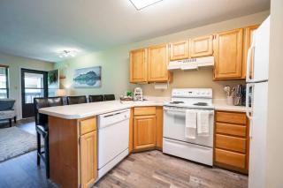 Black Diamond Lodge with Resort Amenities - Eden - 3