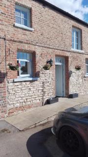 White Swan Cottage - Hunmanby - 0