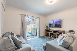 Luxury 4BD/3BA Home * Storey Lake * - 1