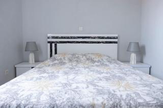 2 bdr cozy apartment in city center, Wifi - LCGR - 2