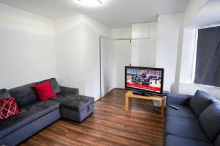 Easy 2 Manage 3BR Home Near Hounslow West Tube Station - 0