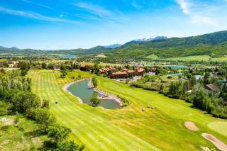 Welcoming Wolf Getaway - 7