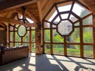 Siggi's Longhorn Lodge - 9