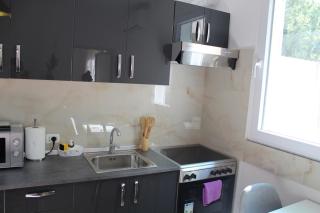 Orange Grove Retreat - 9