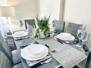 Griffin Executive Apt Sleeps 4 With Cymru Holidays - Newport - 5