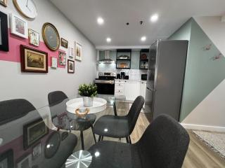 Flamingo Jungle Tropical-Themed Getaway at Ports on Portland, Unit #2 - Halifax - 5