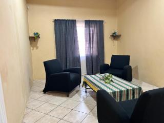 Your Comfortable Home Away From Home - Fouriesburg - 2